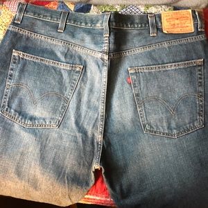 Levi’s jeans 569